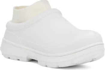 ugg nursing clogs